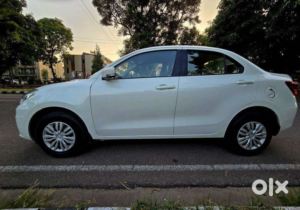 Maruti Suzuki Swift Dzire Vxi(o) Mt, 2022, Petrol