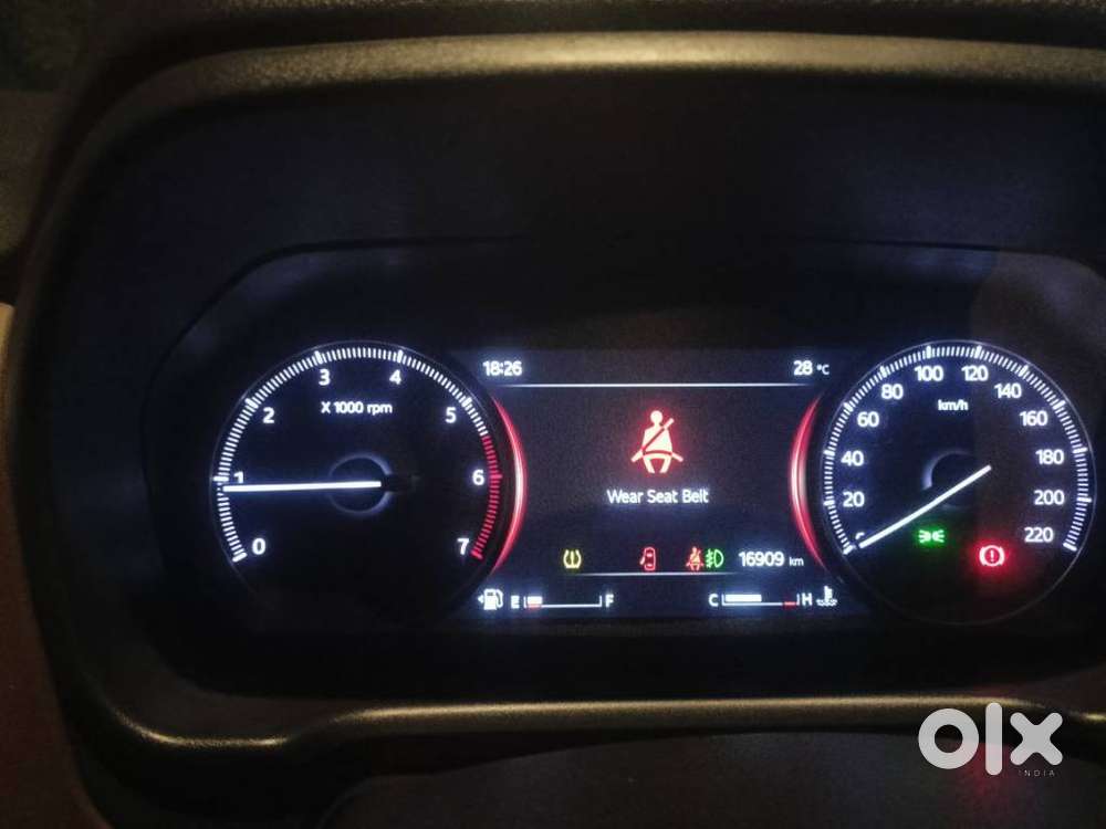 Mahindra Scorpio N Z8 L Petrol Mt 7 Str, 2024, Petrol