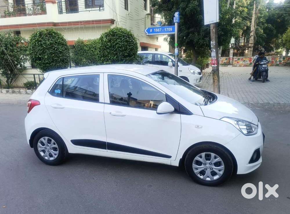 Hyundai Grand I10 2016 Next To Showroom Condition