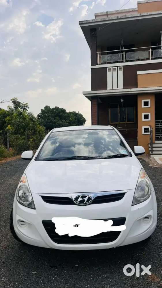 Want To Sell  I20