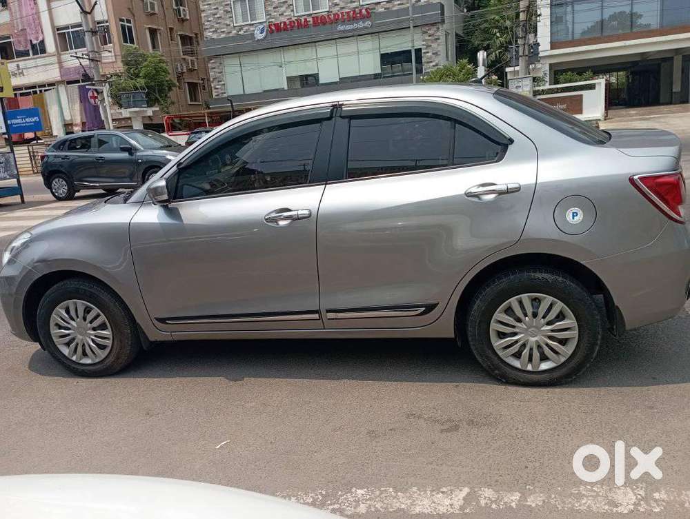 Maruti Suzuki Dzire 1.2 Vxi, 2022, Petrol