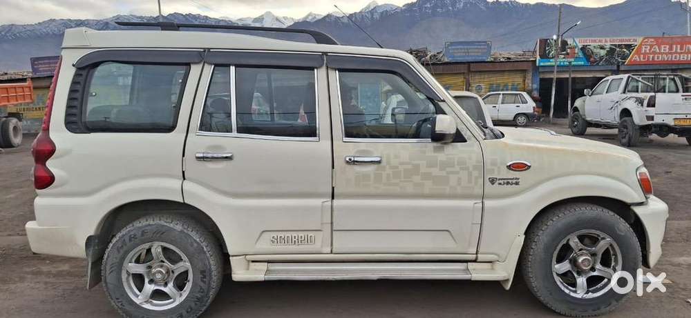 Mahindra Scorpio 2013 Diesel Good Condition, December Registration