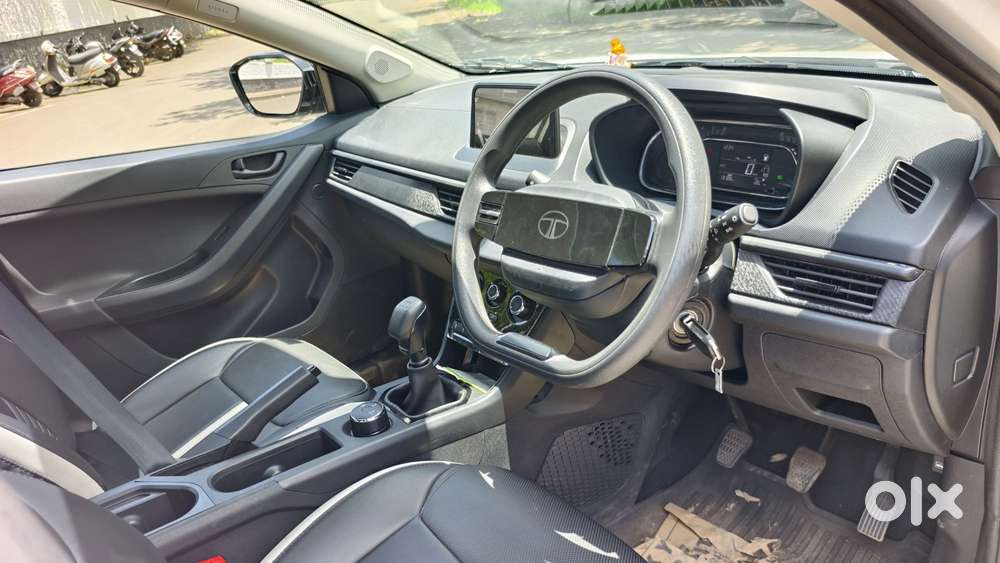 Tata Nexon Smart Plus S 1.2 Revotron Petrol 5 Mt, 2025, Petrol