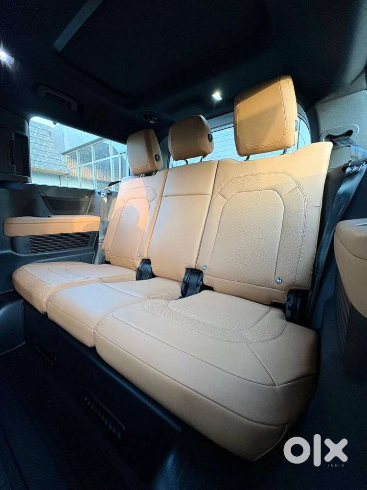 Land Rover Defender 3.0 L 130 Hse, 2023, Diesel