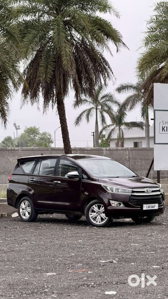 Toyota Innova Crysta 2.8 Zx At 7 Seater, 2016, Diesel