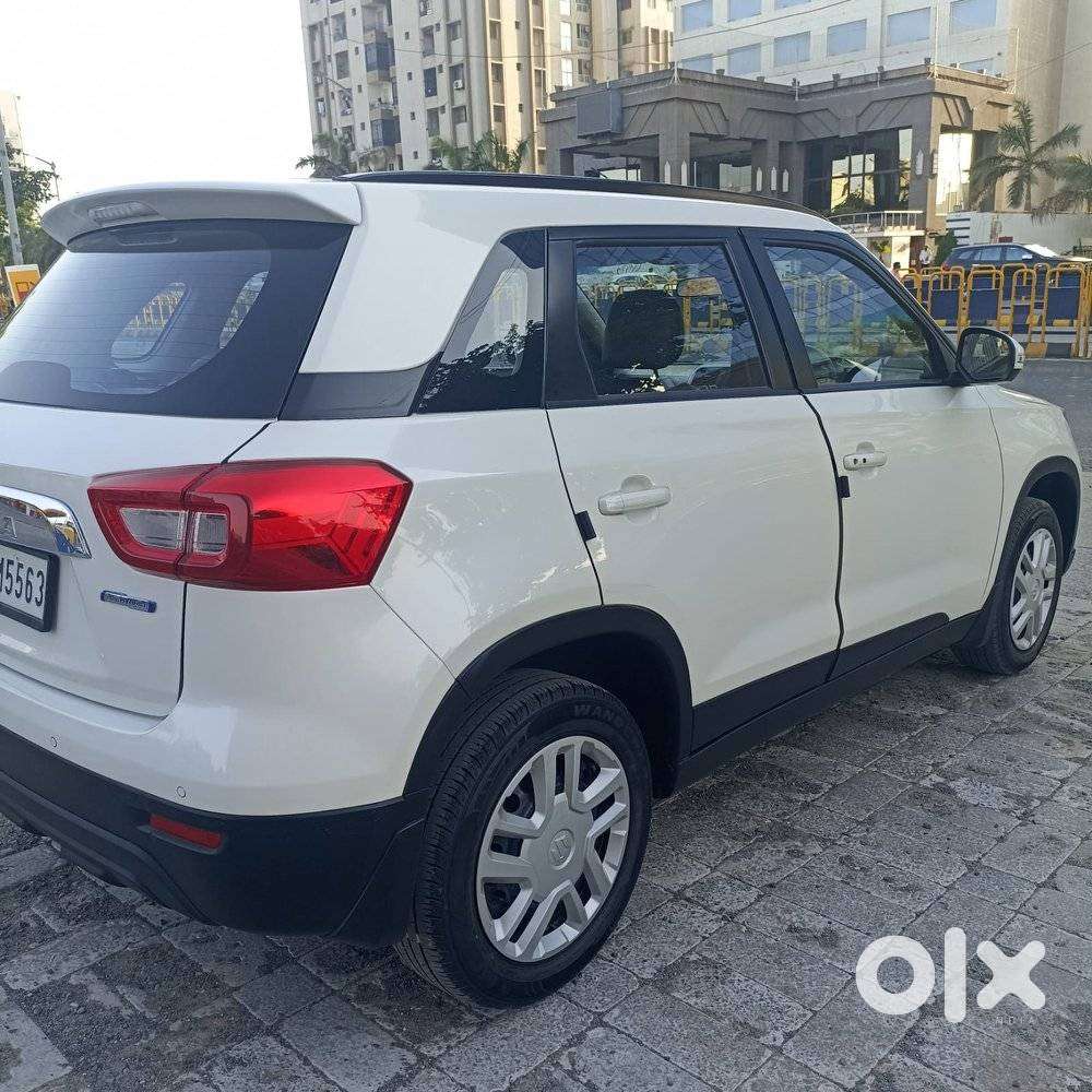 Maruti Suzuki Brezza 1.5 Vxi At Smart Hybrid, 2022, Petrol