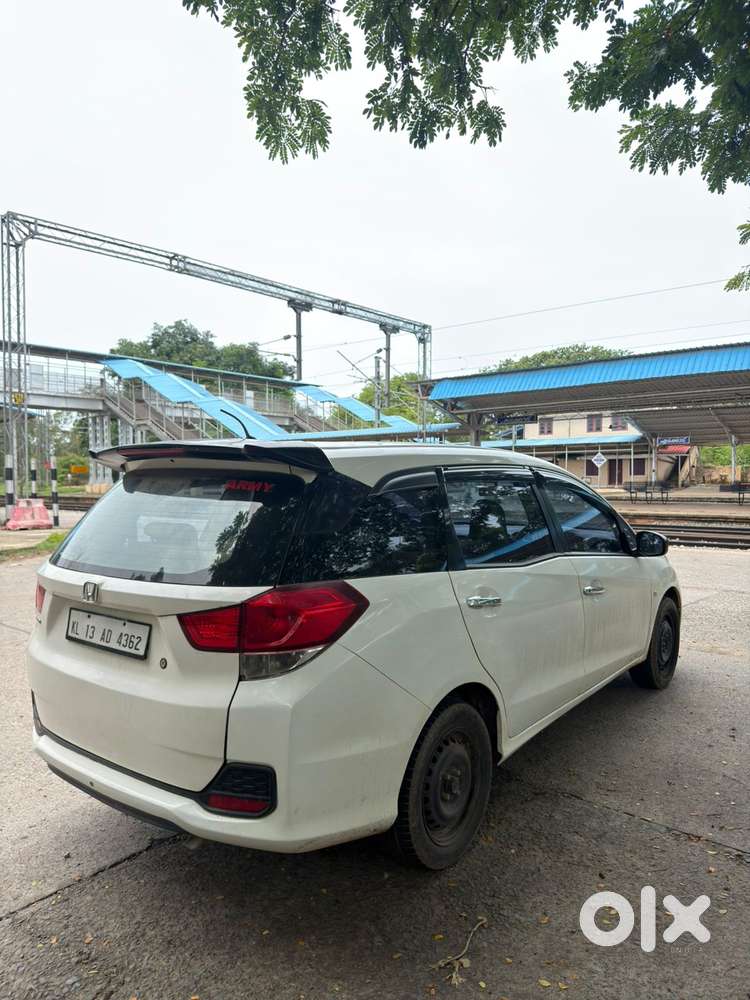 Honda Mobilio 1.5 E I-vtec Mt, 2014, Petrol