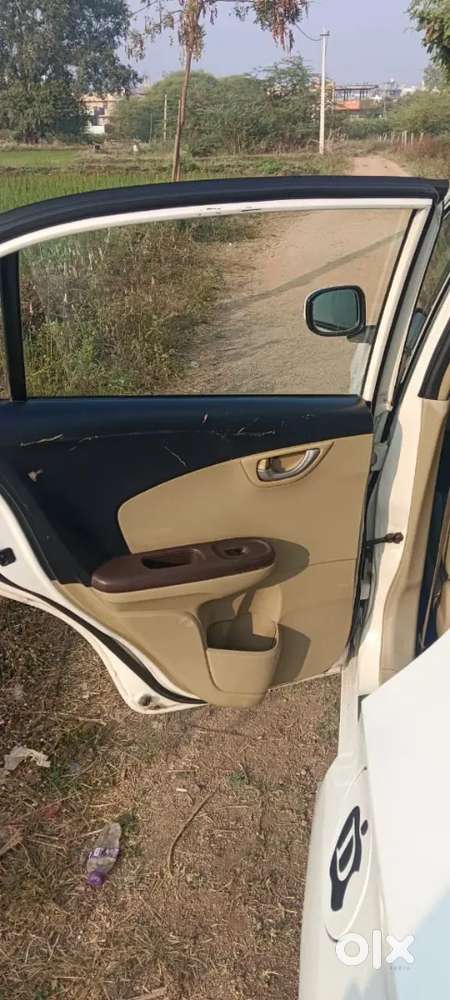 Honda Amaze 2013 Diesel 130000 Km Driven