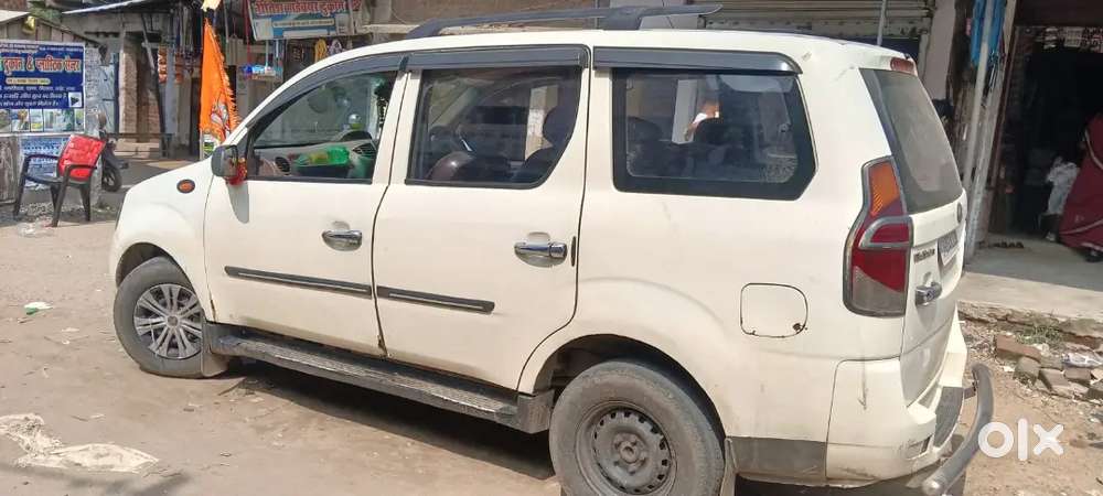Mahindra Xylo 2012