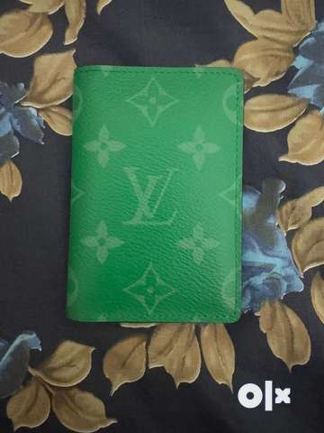 Louis Vuitton Purse Green Men 1792146141