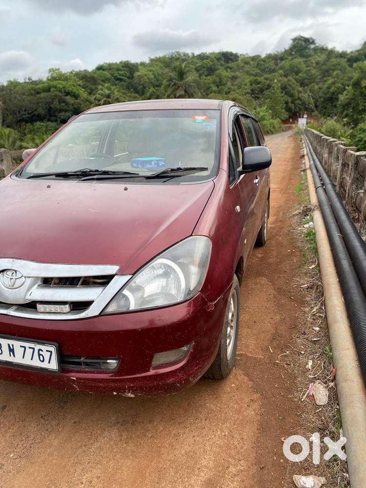 Toyota Innova 2006 Petrol Cng Good Condition All Papers Valid