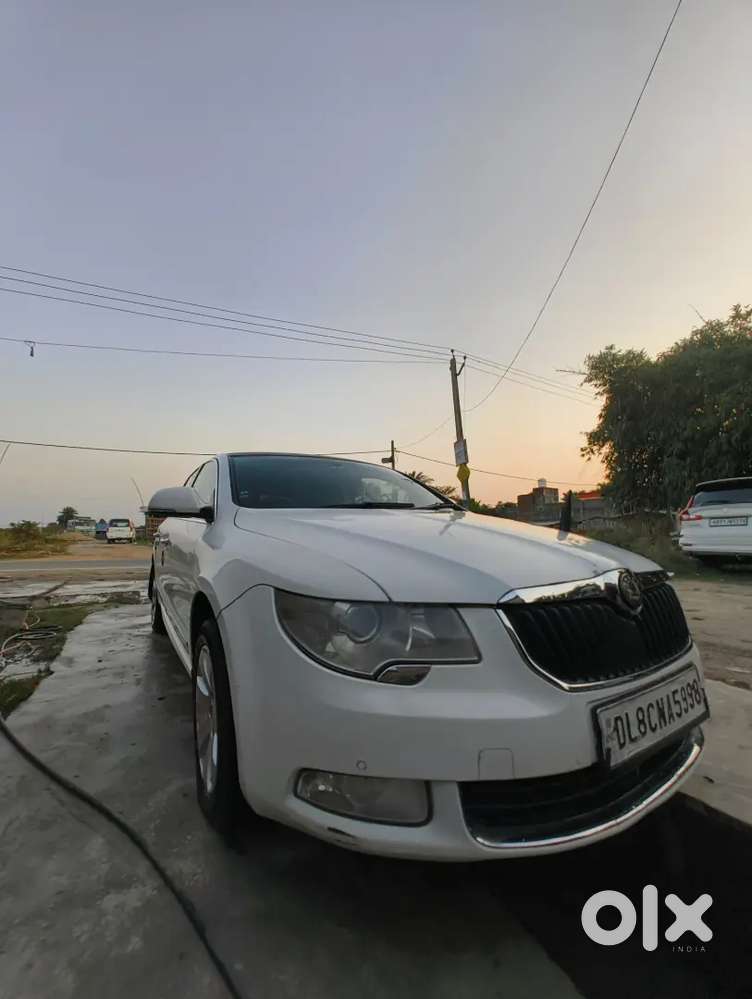 Skoda Superb Ambition Petrol 2015