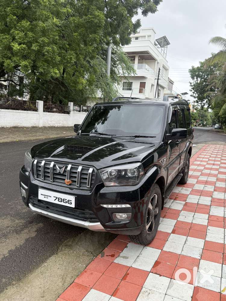 Mahindra Scorpio Classic 2.2 S 11 Mt 7 Str, 2024, Diesel