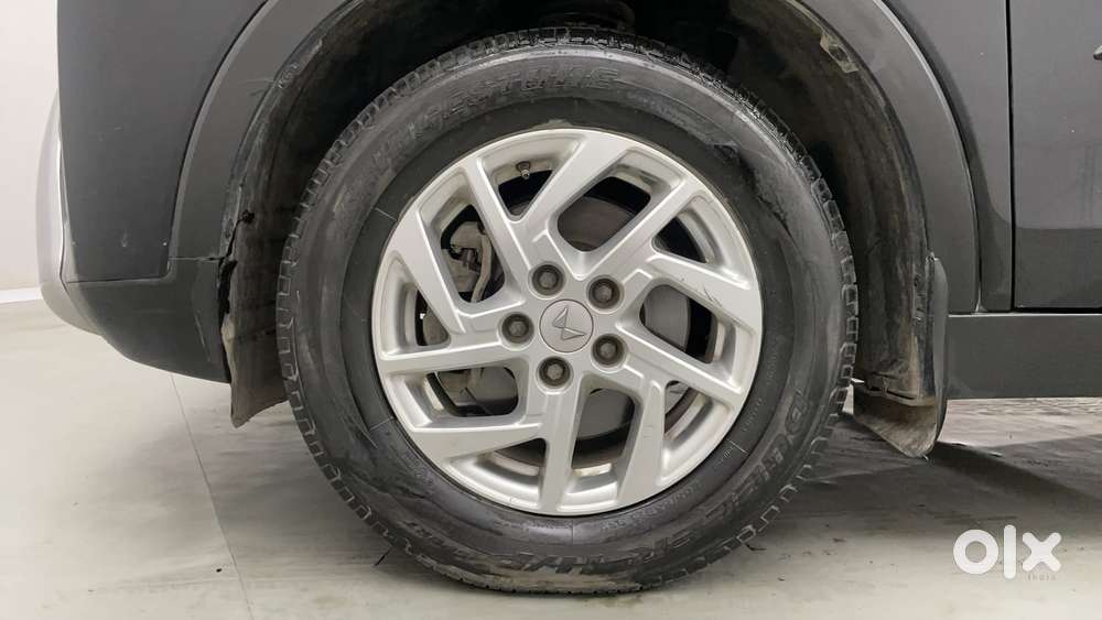Mahindra Xuv300 W8 Amt Optional Diesel, 2023, Petrol