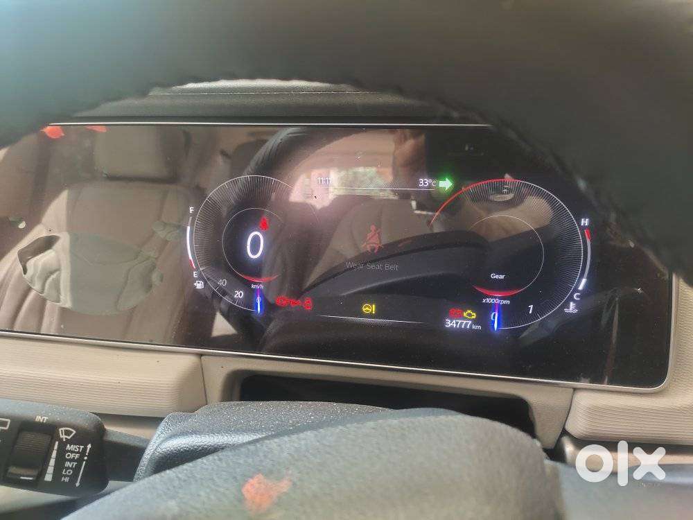 Mahindra Xuv700 2.2 Ax 5 Diesel Mt 7 Str, 2025, Diesel