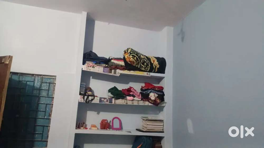 One kitchen Room for rent bachelors allowed