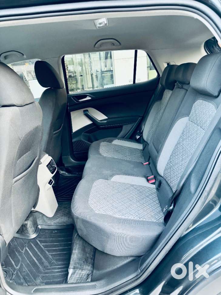 Volkswagen Taigun 1.0 Tsi Highline At, 2022, Petrol