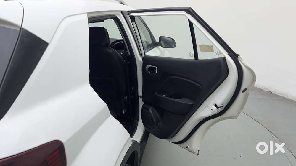 Hyundai Venue [2022-ongoing] 1.5 Crdi Sx, 2021, Diesel