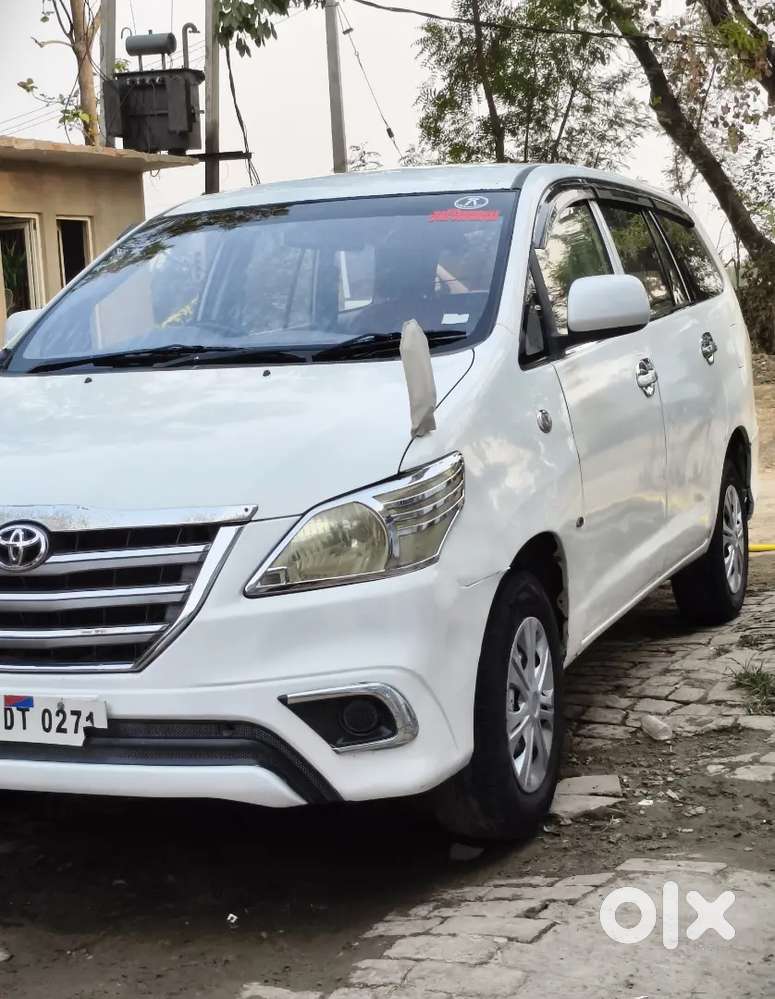 Toyota Innova 2013 Diesel 137000 Km Driven
