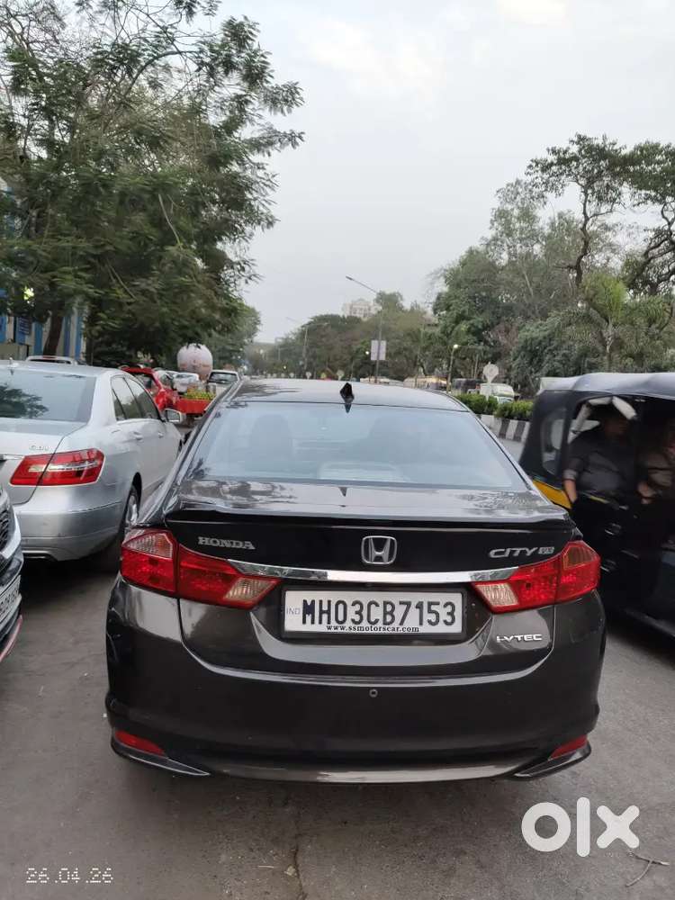 Honda City 4th Gen Vx Cvt I-vtec-automatic Top Model