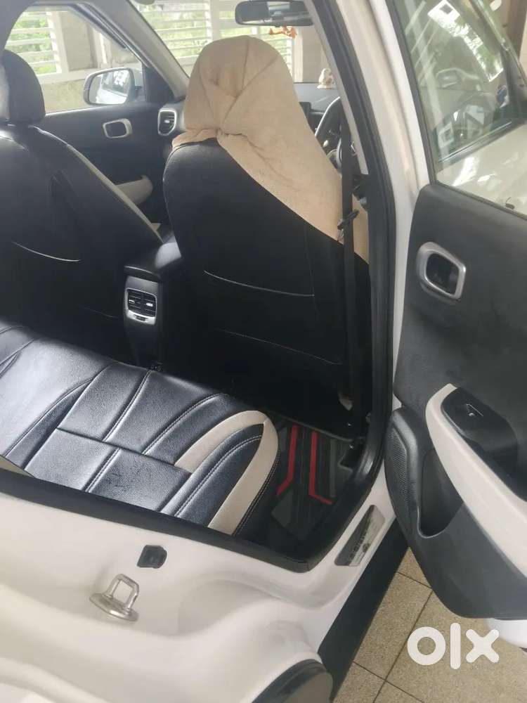 Hyundai Venue Diesel Manual 2023