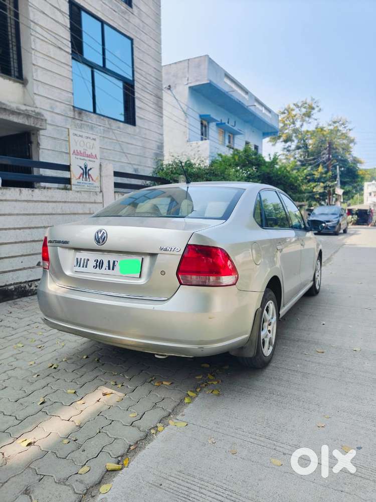 Volkswagen Vento 2010-2013 Petrol Highline, 2013, Petrol