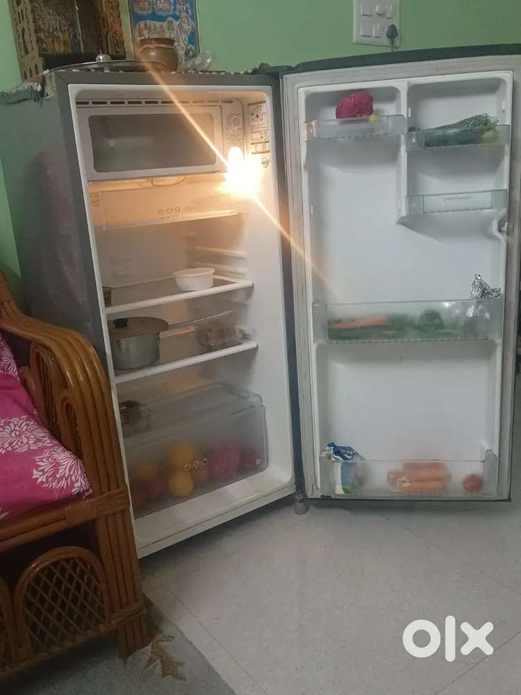 Single door fridge