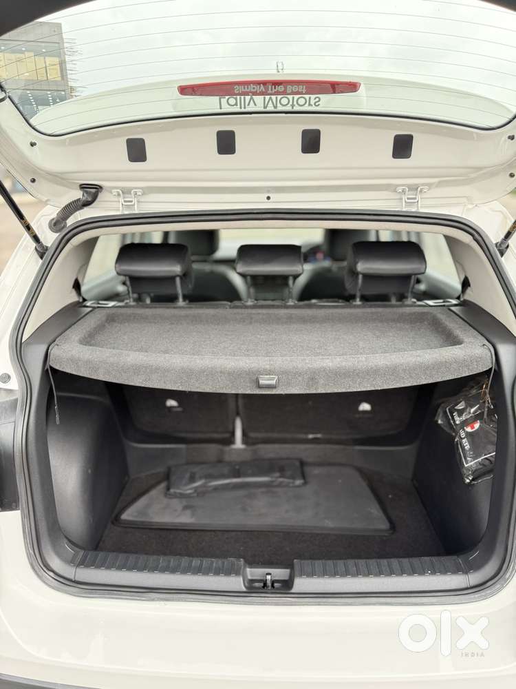 Volkswagen Taigun Topline 1.0 Tsi At (electric Seats), 2022, Petrol