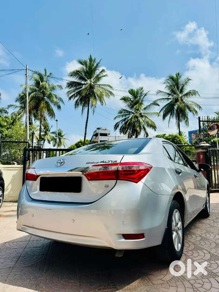Toyota Corolla Altis 1.8g 2014