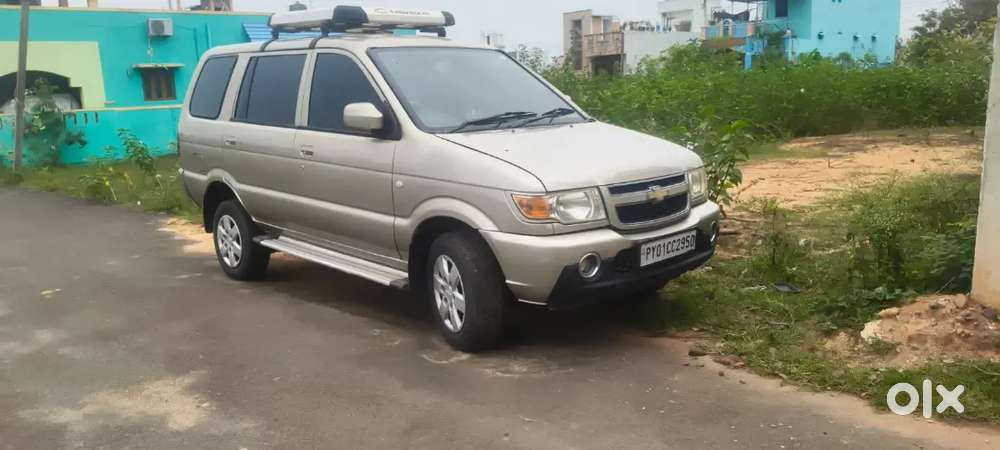 Chevrolet Tavera 2014 Diesel 200000 Km Driven