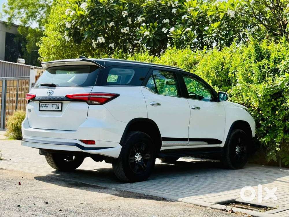 Toyota Fortuner Leader Edition (at), 2025, Diesel