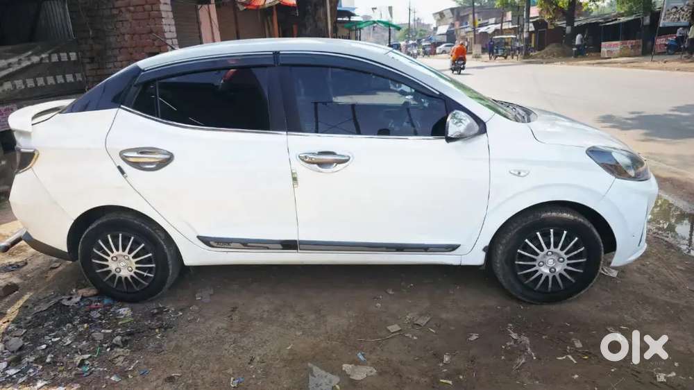 Hyundai Aura 2021 Cng