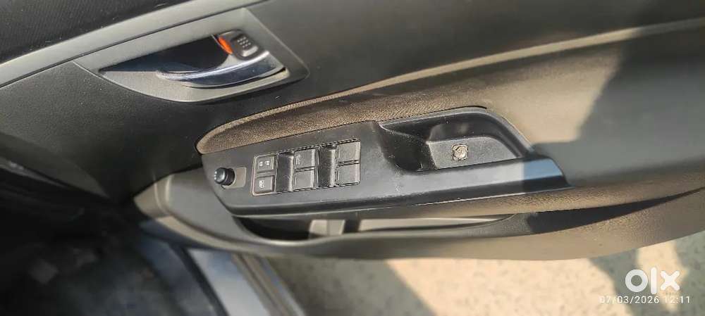 Less 37000 Kms Driven, Single Owner, 2013 Maruti Swift 1.2 Vxi