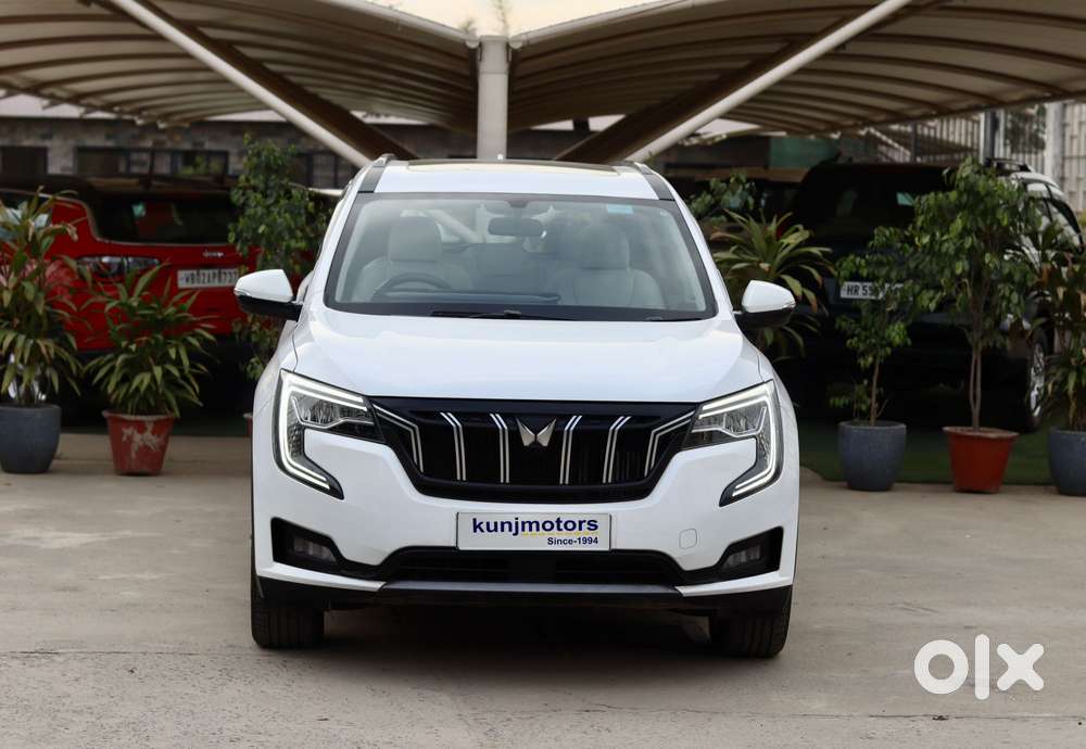 Mahindra Xuv700 2.0 Ax 5 Petrol At Str, 2024, Petrol