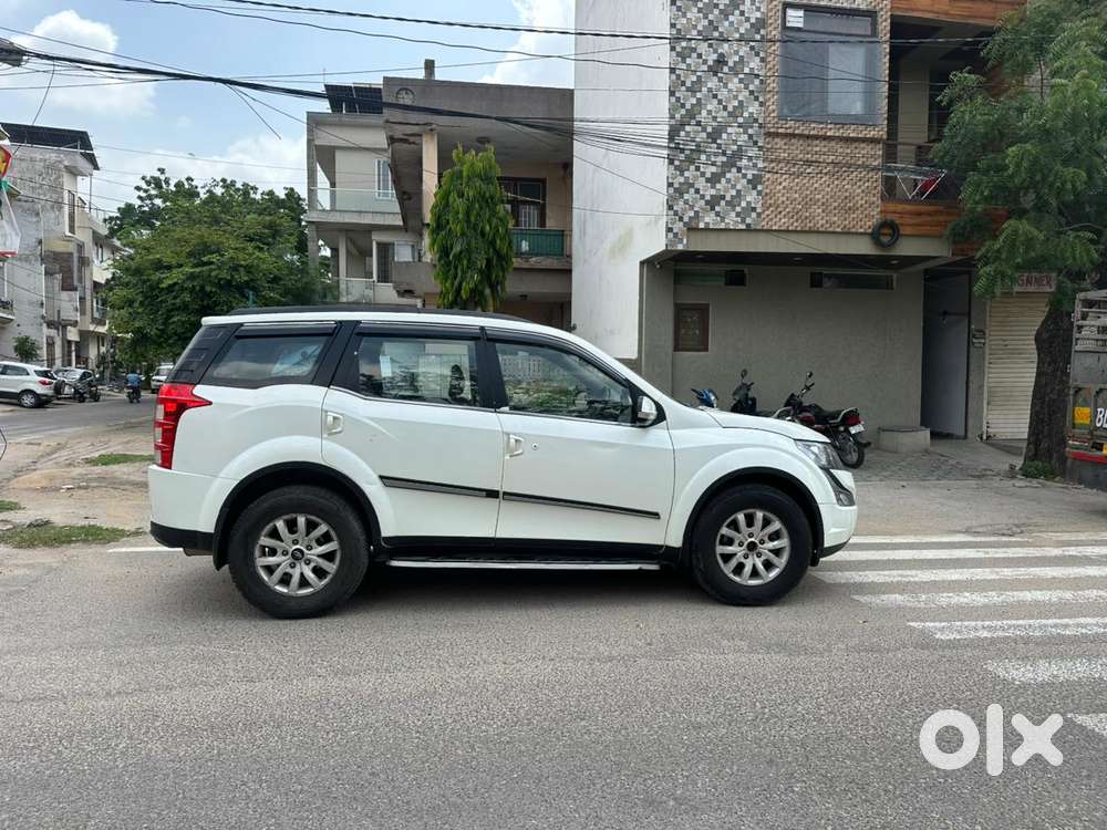 Mahindra Xuv500 At W10 Fwd, 2016, Diesel