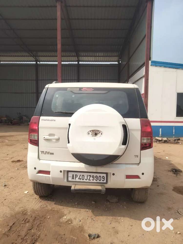 Mahindra Tuv 300 2015 3rd Owner