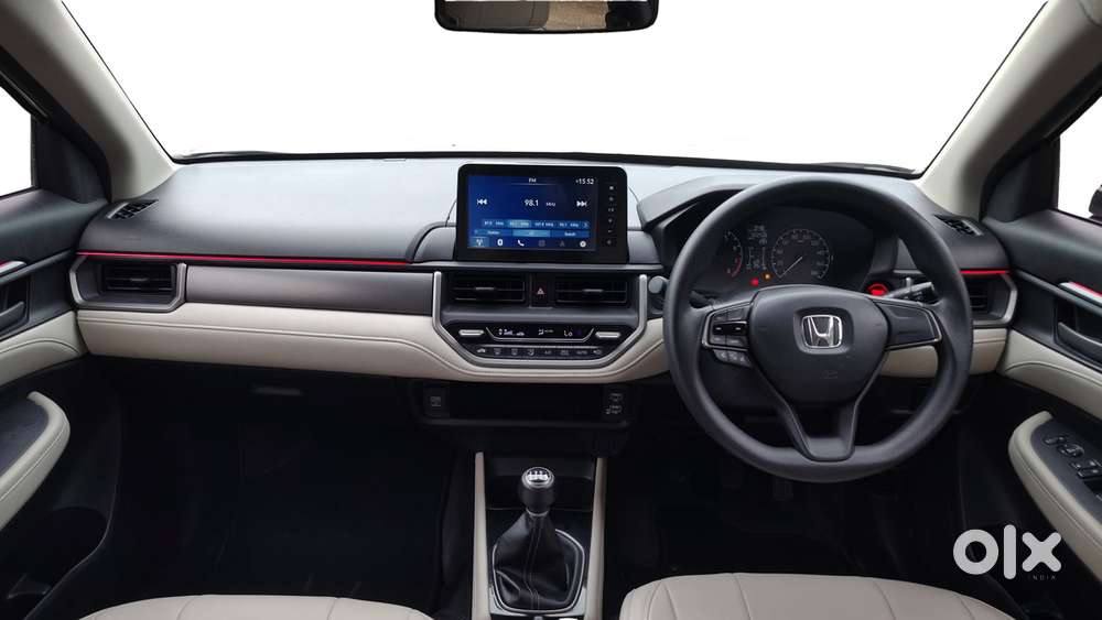 Honda Elevate V Mt, 2023, Petrol