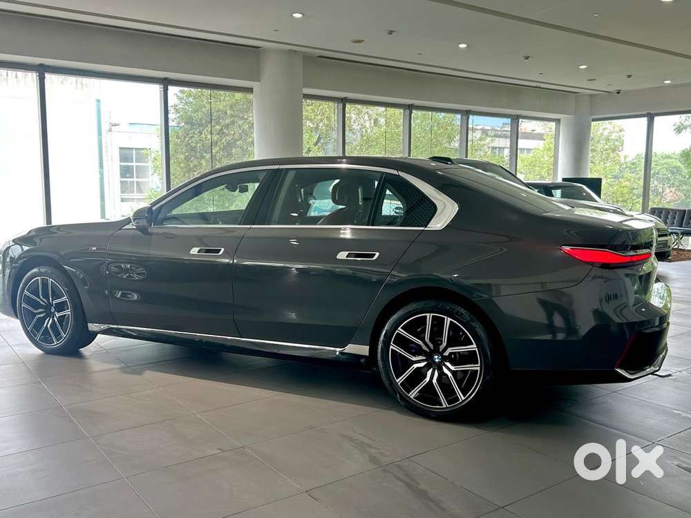 Bmw 7 Series 740i M Sport Petrol Automatic, 2025, Petrol