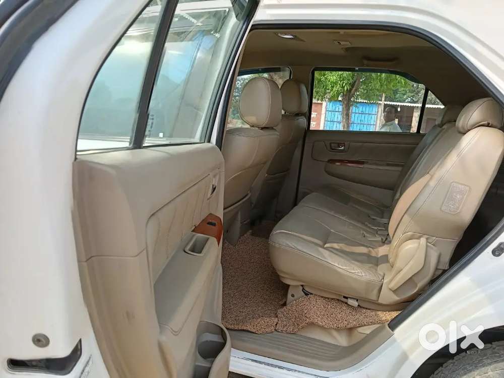 Toyota Fortuner 2010 Diesel 134000 Km Driven