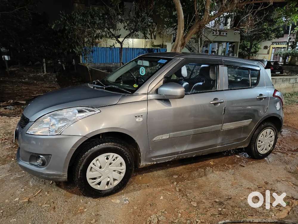 Maruti Suzuki Swift 2012 Petrol 82000 Km Driven