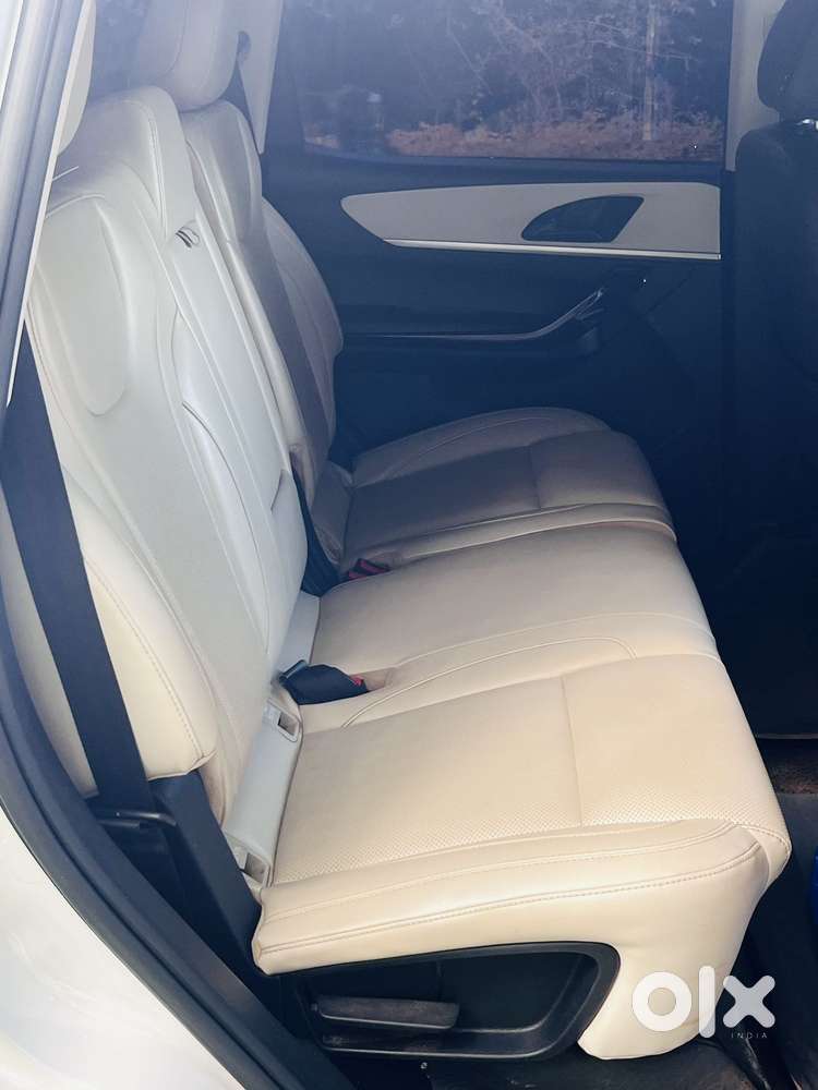 Mahindra Xuv700, 2022, Diesel