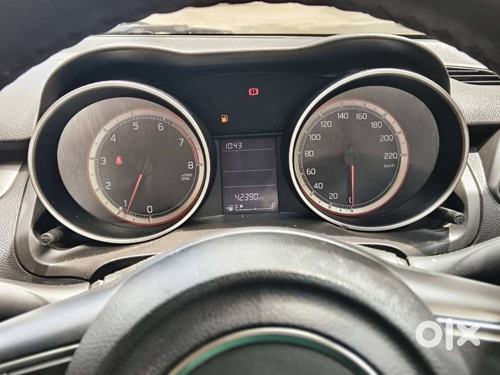 Maruti Suzuki Swift Vxi + Manual, 2022, Petrol