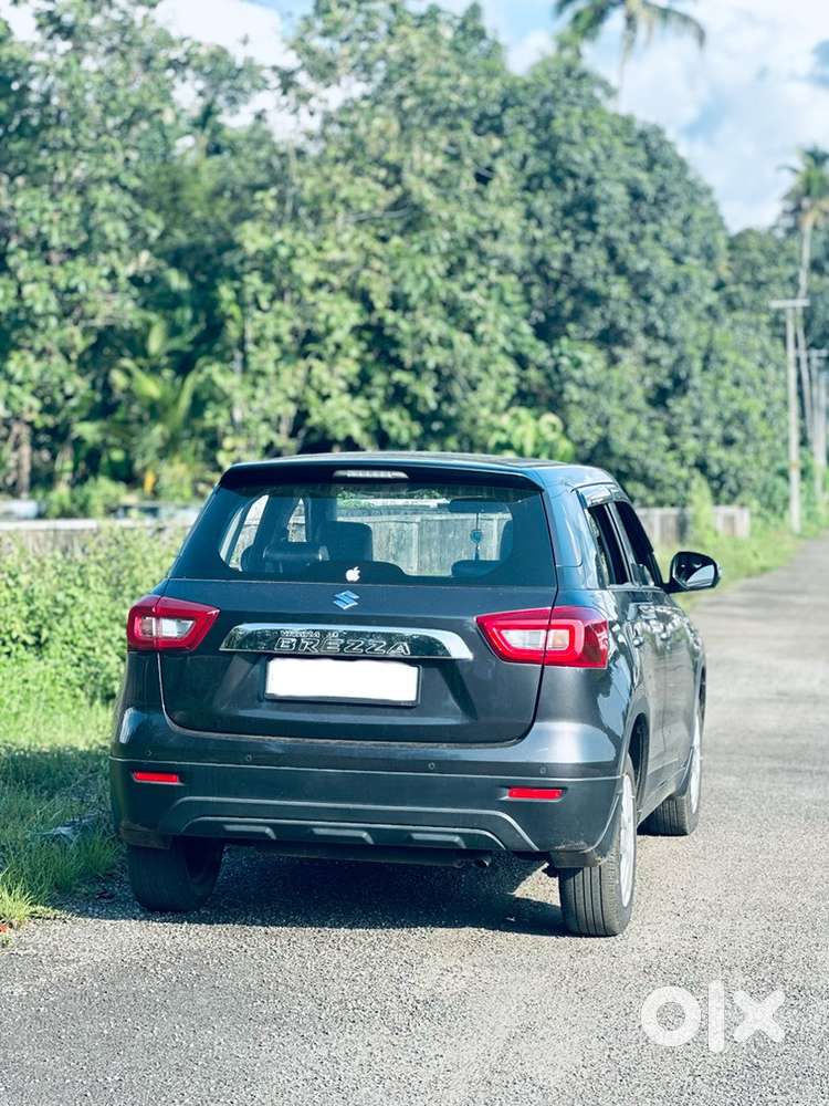 Maruti Suzuki Brezza 2022 Petrol Well Maintained