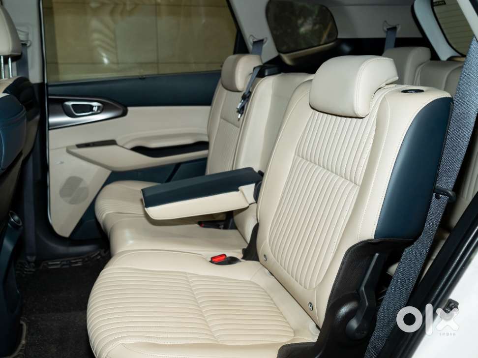 Kia Carens Clavis G1.5 Turbo Dct Htx Plus 7-seater, 2025, Petrol