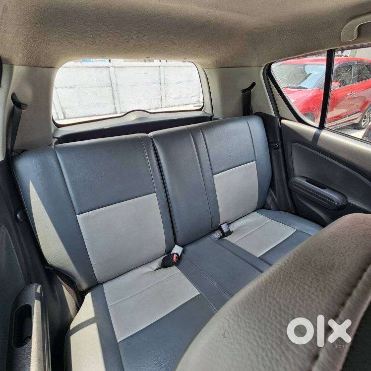 Maruti Suzuki Ritz Lxi, 2010, Petrol