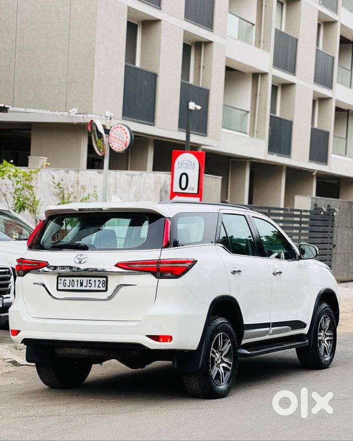 Toyota Fortuner 4x2 At 2.8 Diesel, 2022, Diesel