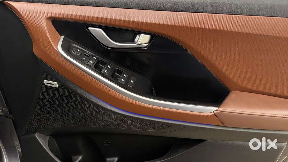 Hyundai Alcazar 2.0 Signature (o) Petrol At 6 Str, 2022, Petrol