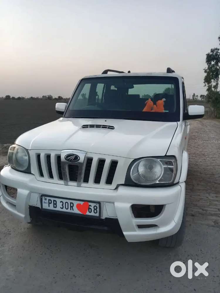 Mahindra Scorpio Classic 2011 Diesel Manual