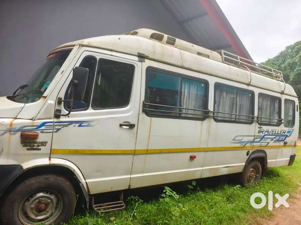 Force Motors Tempo Traveller 20+1 Seater