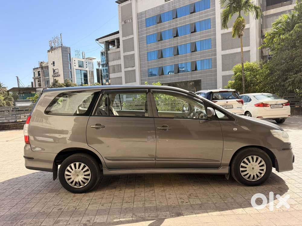 Toyota Innova 2.5 G (diesel) 7 Seater Bs Iv, 2014, Diesel